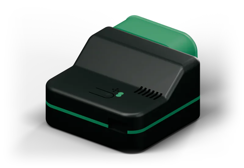 ECO-LITE TOOL, black enclosure with the female OBD socket and its green collar, three-quarter view